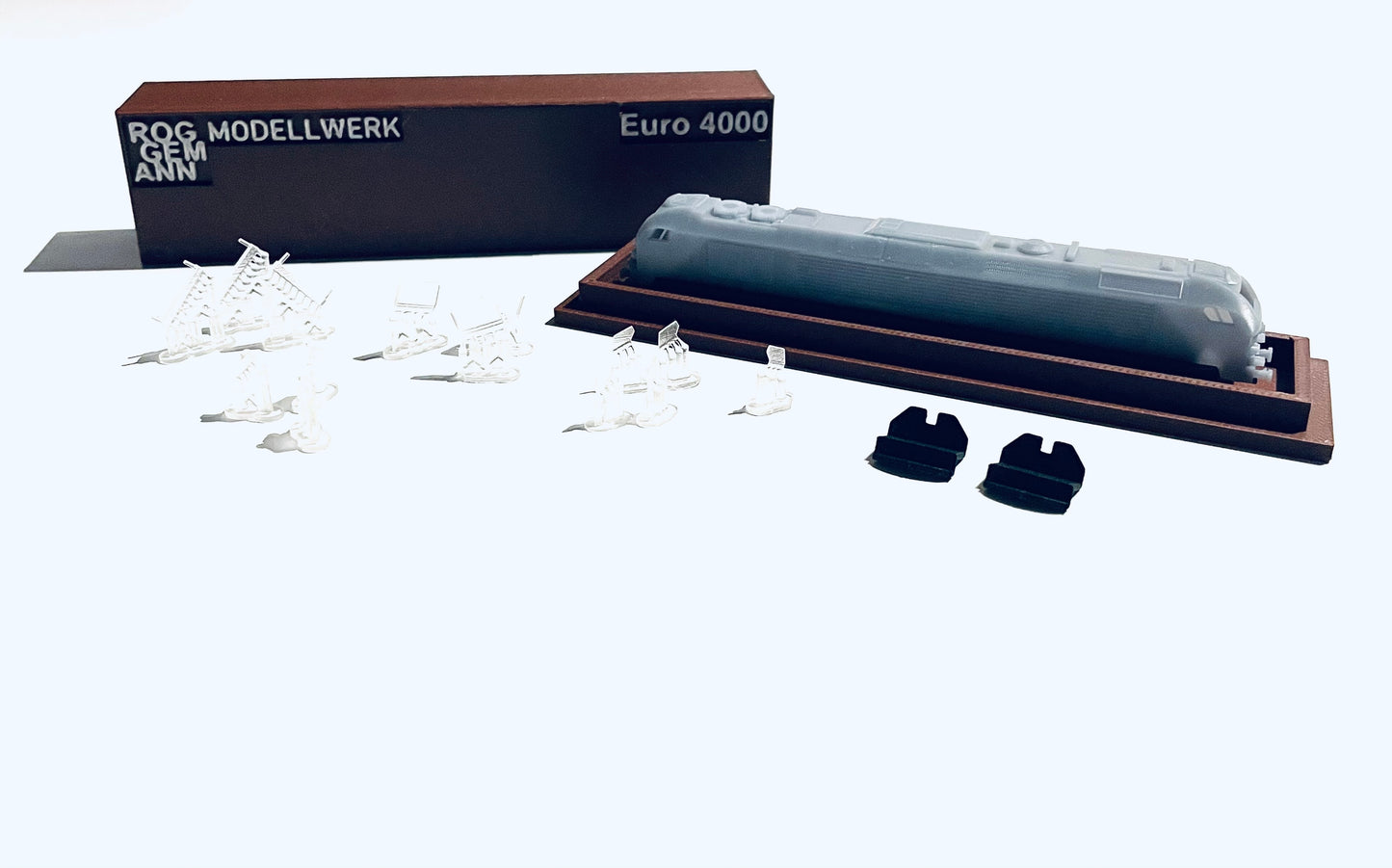 Euro 4000 (Gehäuse-Set für Märklin-Fahrwerk V320)