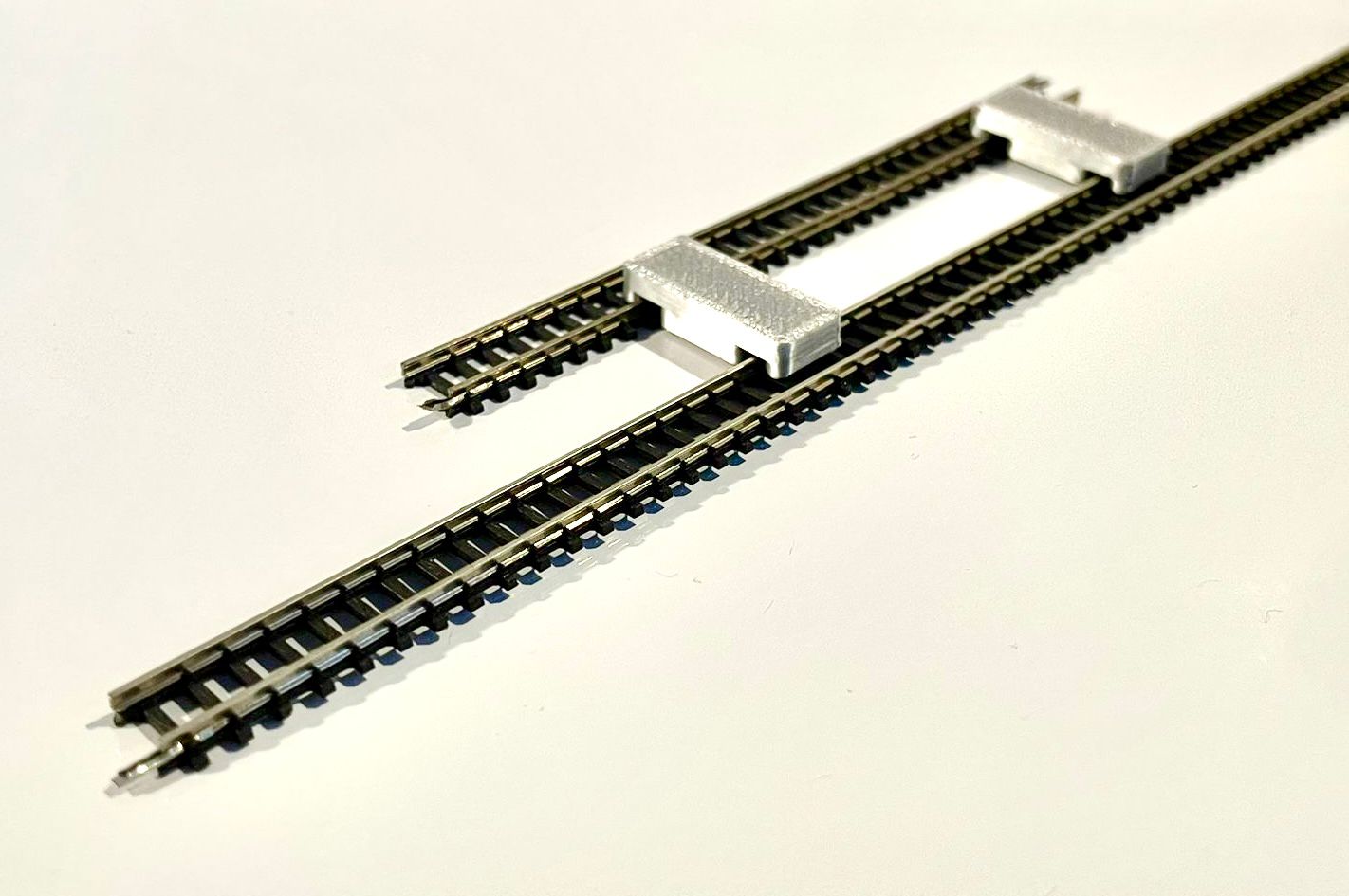 Spur Z Gleisabstandshalter (15 Stk.) - Alte Version, Abverkauf